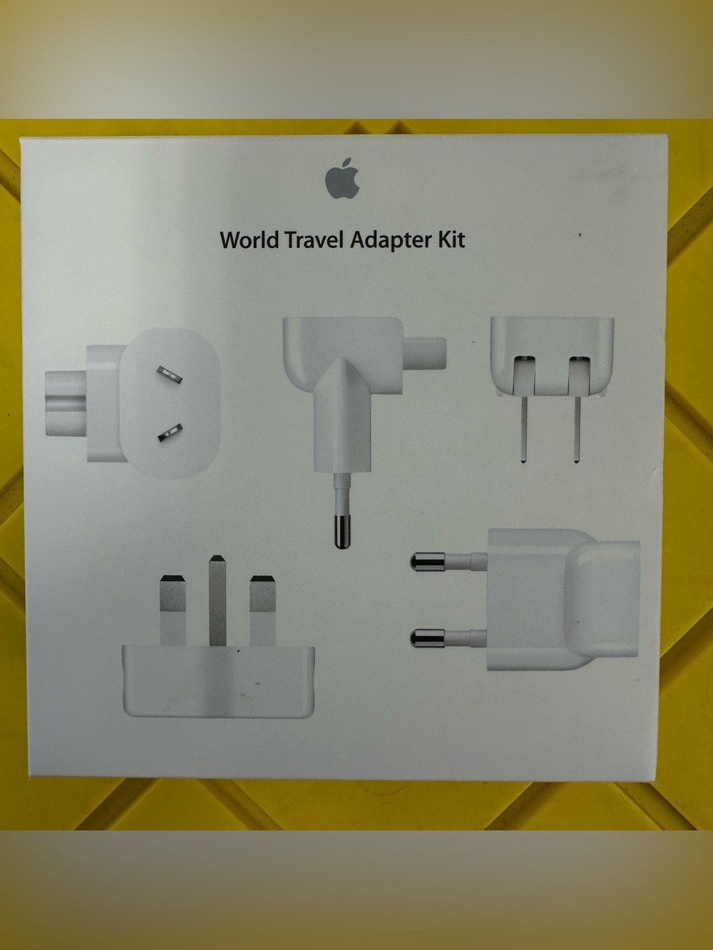 Apple World Travel Adapter Kit White Model MD837AM/A